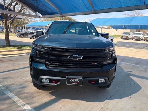 Used 2019 Chevrolet Silverado 1500 LT Trail Boss image 2