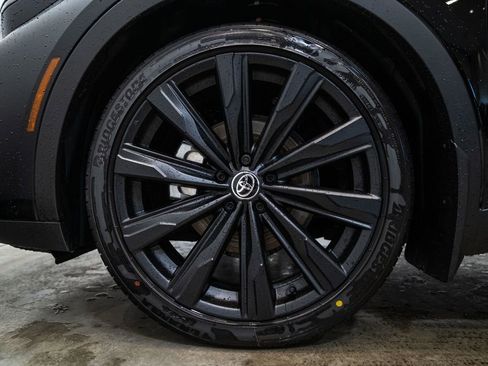 New 2026 Toyota Crown Nightshade image 8