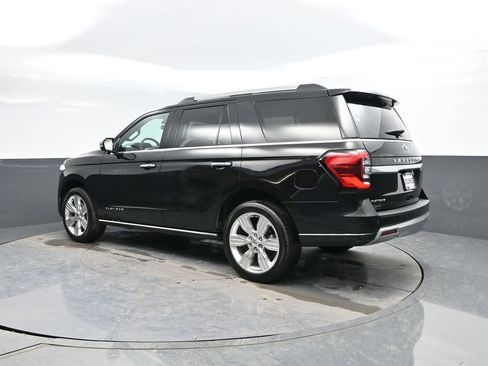 Used 2024 Ford Expedition Platinum image 5