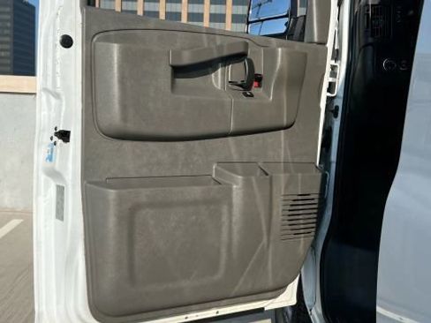 Used 2017 Chevrolet Express 2500 LT w/ LT Preferred Equipment Group image 61