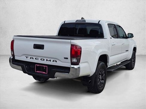 Used 2020 Toyota Tacoma SR5 RWD image 5
