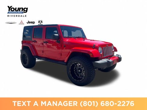 Used 2016 Jeep Wrangler Unlimited Sahara w/ Connectivity Group AWD/4WD image 6