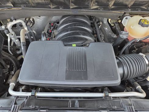 Used 2022 Chevrolet Silverado 1500 RST w/ Safety Package AWD/4WD image 40
