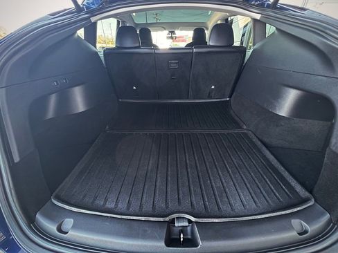 Used 2021 Tesla Model Y Long Range image 15