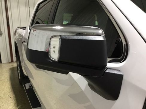 New 2025 GMC Sierra 1500 SLT w/ SLT Premium Package image 28