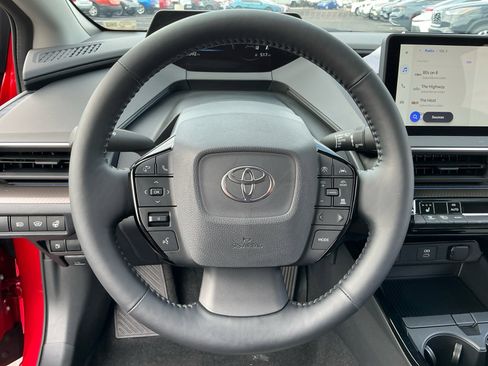Certified 2025 Toyota Prius XLE image 9