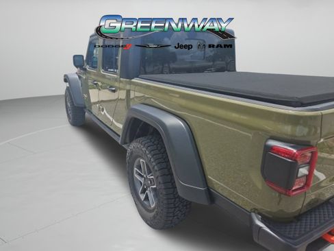 Used 2025 Jeep Gladiator Mojave w/ Safety Group AWD/4WD image 20