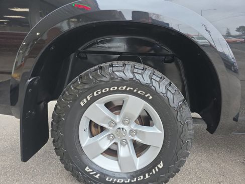 Used 2018 RAM 1500 SLT image 23