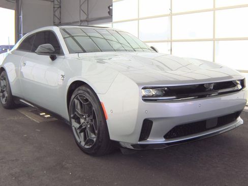 Used 2025 Dodge Charger Daytona R/T w/ Quick Order Package 25M R/T AWD/4WD image 5