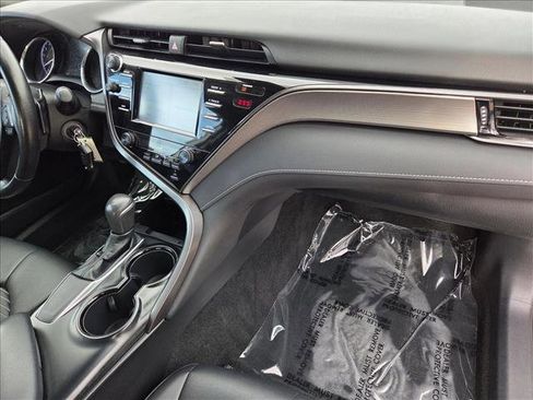 Used 2019 Toyota Camry SE image 20