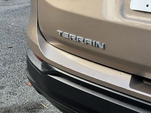 Used 2018 GMC Terrain SLE image 34