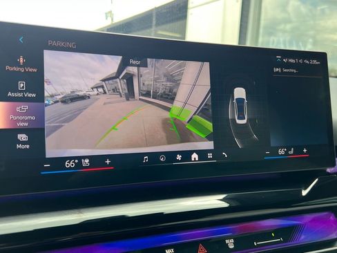 Used 2024 BMW i5 eDrive40i w/ Convenience Package image 54