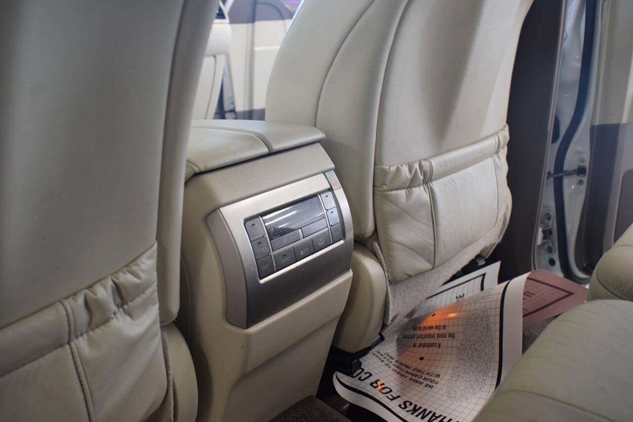 Used 2014 Lexus GX 460 w/ Premium Package AWD/4WD image 40