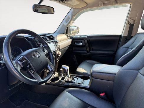 Used 2019 Toyota 4Runner TRD Off-Road Premium image 11