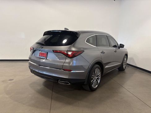 Used 2024 Acura MDX w/ Advance Package AWD/4WD image 3
