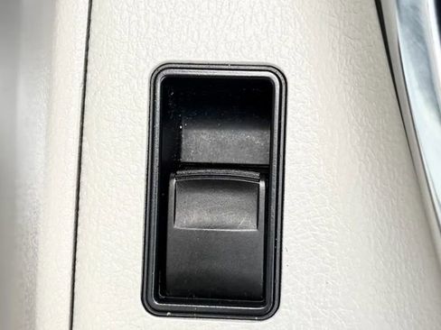 Used 2007 Toyota Camry LE image 28