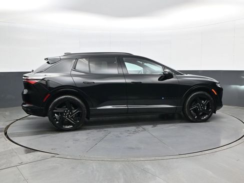 Used 2024 Chevrolet Equinox EV RS image 4