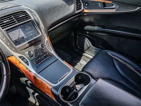 Used 2020 Lincoln Nautilus Reserve FWD image 26