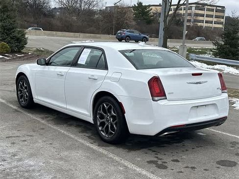 Used 2016 Chrysler 300 S image 24
