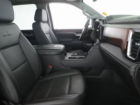 Used 2025 GMC Sierra 2500 Denali w/ Denali Reserve Package image 32