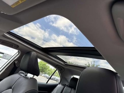 Used 2019 Toyota Camry XSE w/ Driver Assist Package FWD image 16