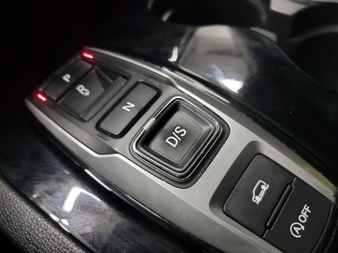 Certified 2022 Honda Pilot Touring image 27
