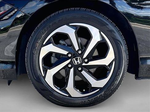 Used 2017 Honda Accord EX-L image 10