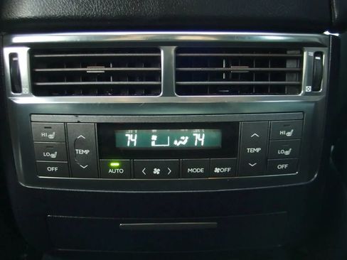 Used 2011 Lexus LX 570 4WD w/ Luxury Pkg image 44