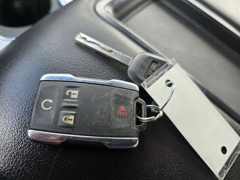 Used 2015 GMC Sierra 1500 SLT w/ Driver Alert Package image 35