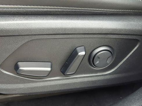 Used 2024 Kia Sorento S FWD image 27