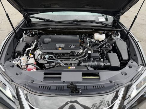 Used 2024 Lexus ES 300h w/ Premium Package FWD image 21