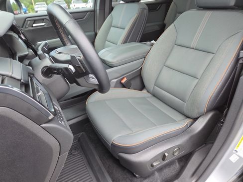 Used 2024 GMC Acadia AT4 w/ Super Cruise Package AWD/4WD image 30