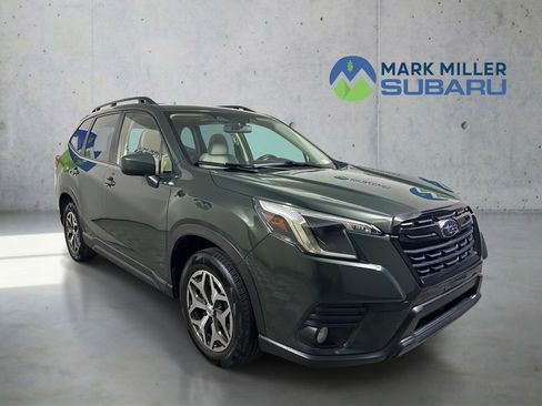 Certified 2023 Subaru Forester Premium AWD/4WD image 1