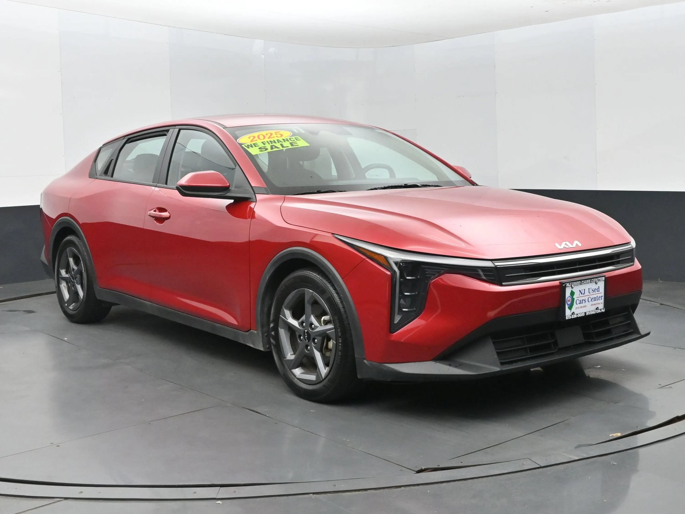 Used 2025 Kia K4 FWD image 2