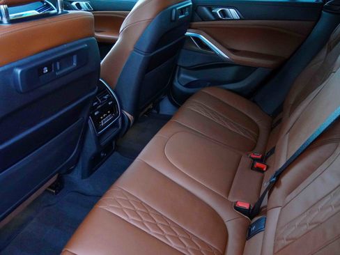 Used 2023 BMW X6 xDrive40i w/ M Sport Package image 38