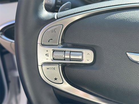 Certified 2022 Genesis GV70 2.5T w/ Select Package image 16