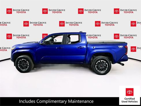 Certified 2025 Toyota Tacoma TRD Sport w/ TRD Sport Upgrade Package AWD/4WD image 8