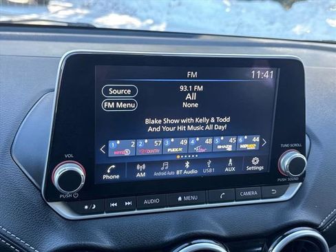 Used 2025 Nissan Sentra SV image 13