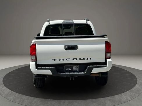 Used 2019 Toyota Tacoma SR w/ SR Convenience Package RWD image 5