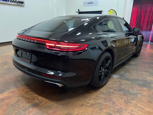 Used 2018 Porsche Panamera 4 w/ Premium Package Plus image 9