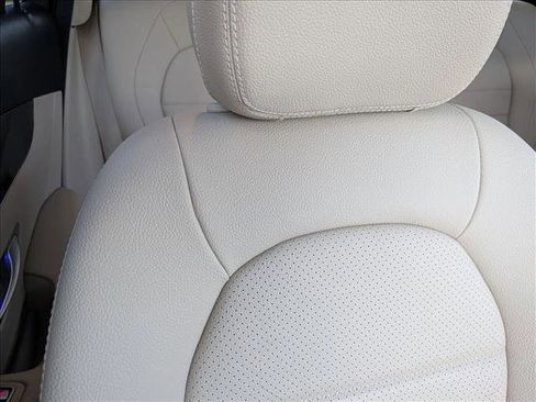 Used 2020 Mercedes-Benz GLC 300 image 20