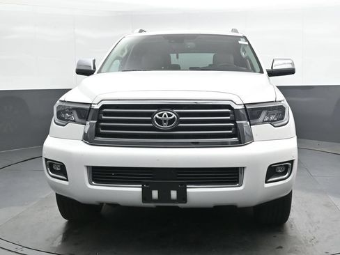 Used 2018 Toyota Sequoia Limited w/ Safety & Convenience Package AWD/4WD image 5