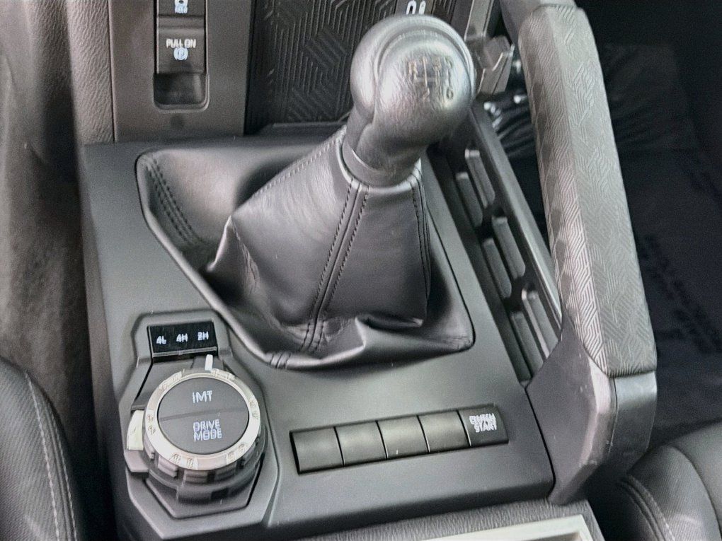 Used 2024 Toyota Tacoma SR AWD/4WD image 22