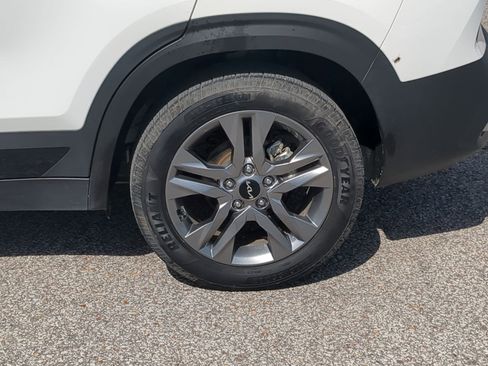 Used 2022 Kia Seltos S image 10