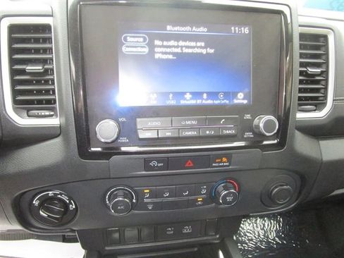 Used 2023 Nissan Frontier SV image 21