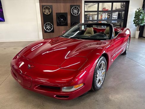 Used 2004 Chevrolet Corvette Convertible w/ Preferred Equipment Group image 2
