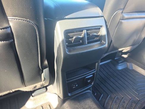 Certified 2021 Ford Edge SEL w/ Convenience Package image 26