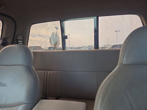 Used 1997 Ford F150 Lariat image 12