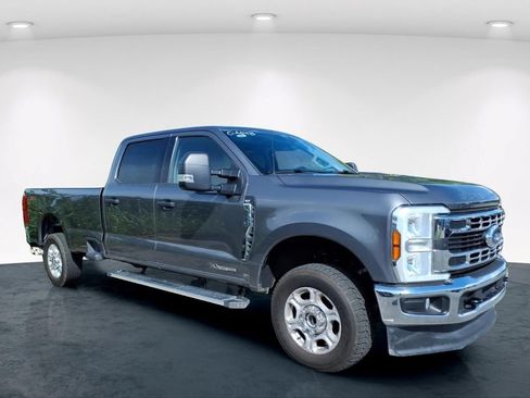 Used 2025 Ford F250 XLT AWD/4WD image 12