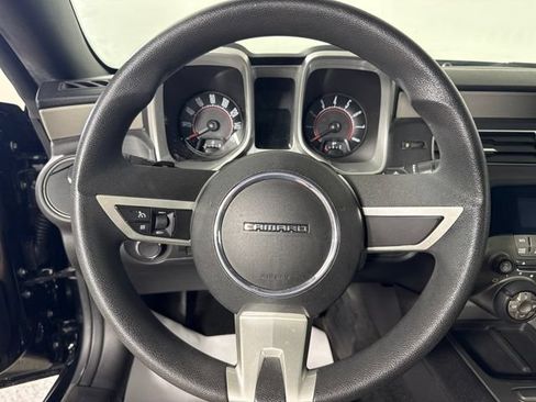 Used 2011 Chevrolet Camaro LS RWD image 17